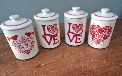 4 x  Portmeirion RED LOVE HEART Storage Jars by Jan Constantine Canister Caddy - Image 1 of 4