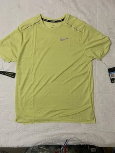 Neu mit Etikett Nike Herren Medium Dri-Fit Kurzarm-Laufshirt gelb reflektierender Besatz - Bild 1 von 7