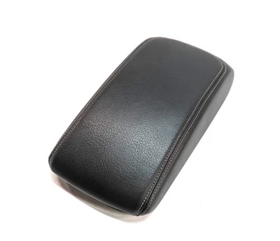 15-20 AUDI A3 S3 (8V) передняя центральная консоль подлокотник крышка (черный/серебристый) - Изображение 1 из 4