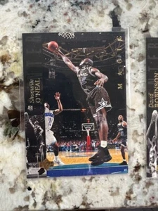 1994-95 UPPER DECK CARD ORLANDO MAGIC SHAQUILLE O'NEAL #32 - Picture 1 of 1