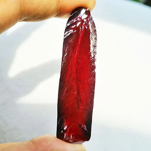CLEAR 107 CT RED RUBY CORUNDUM ROUGH LAB GROWN GEMSTONE - Image 1 of 1