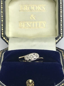 Early 20th Century 9ct Gold & Platinum Diamond Trilogy Antique Ring - Size K - Picture 1 of 16