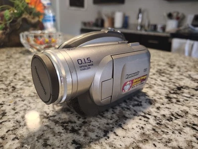 🔥Panasonic Camcorder 32x DVD-R Camera With Battery Untested 🇺🇸Shipper - Image 1 of 4