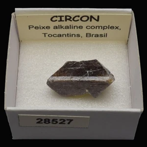 CIRCON (Peixe alkaline complex, Tocatins, Brasil) #28527 / Zircon - Bild 1 von 1