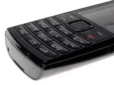 Original Unlocked Nokia X2-02 Dual SIM Bluetooth Radio Java Cell Phone - Image 1 of 4