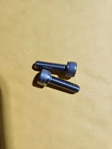 Pair of Replacement Screws for Fuel Wheels Black Center Cap CAP 1001-63-b NEW - Picture 1 of 1