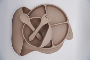BROWN Baby Feeding Set Food Grade Silicone Suction Cup Bowl Plate Utensils Bib - Picture 1 of 11