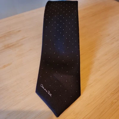 Oscar de la Renta Corbata Marrón con Lunares Crema 58.5 pulgadas Largo 3.25 pulgadas Ancho Foto 1 de 4