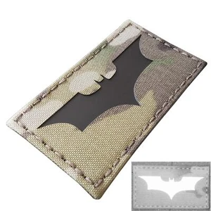 Batman Caballero Oscuro IR Infrarrojo Multicam Morale Táctico 3 5x2 Parche Gancho Láser - Imagen 1 de 8