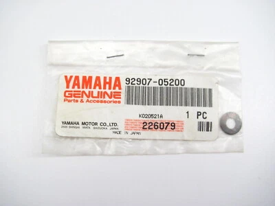 YAMAHA NOS SNOWMOBILE FUEL TANK HEAD LAMP WASHER FAN CASE WASHER 5mm 92907-05200 - Image 1 of 2