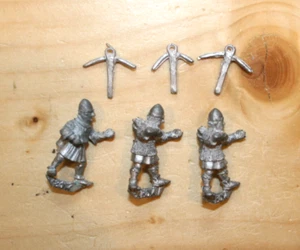 WARHAMMER 3 x 28mm CROSSBOWMEN BRETONNIAN or NORMAN OOP with metal XBows - Picture 1 of 2