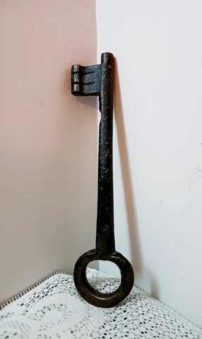 Antique Large Cast Iron Skeleton Key 7'' long Cover