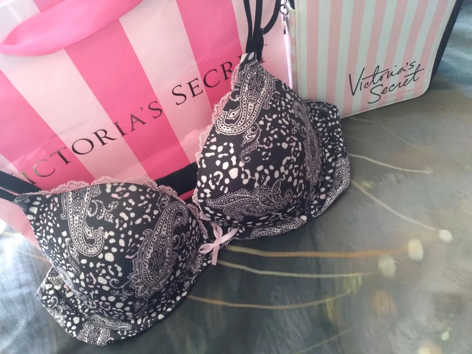 Victoria's Secret Bra 36B Very Sexy Push Up Black Paisley Pink Lace VS Bra - Image 1 of 4