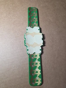 WWE Million Dollar Championship Slapband Belt Slap Band Series 2 Slap Bracelet - Foto 1 di 1