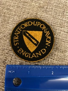 Vintage England Stratford Upon Avon Souvenir Travel Patch Round Printed Shield - Picture 1 of 3