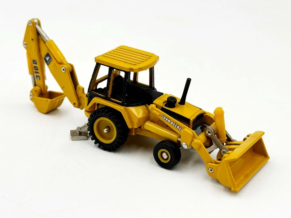 Retroescavadeira John Deere 310D em escala 1/64 - Imagem 1 de 1