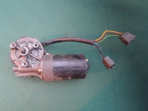 1993-97 VOLVO 850 Used Original WINDSHIELD WIPER BOSCH MOTOR 0 390 241 328 - Picture 1 of 10