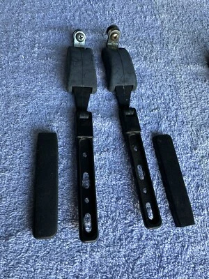 Par de pestillos para piezas BMW E30 325is 325es 318 M3 - rotos Foto 1 de 4