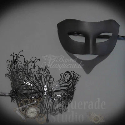 Couples Black Minimalist and Black Swan Costume Party Masquerade Masks Set - Image 1 of 4