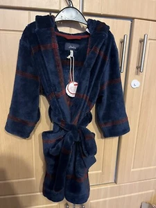 BRAND NEW JOULES CHILDS SMALL NAVY WITH RED CHECK DRESSING  GOWN RRP £44.95 - Picture 1 of 8