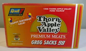Greg Sacks #98 Happy Birthday Cale 1998 Ford Taurus 1:24 Revell Ltd Ed Nuovo con scatola!!!!!! - Foto 1 di 5