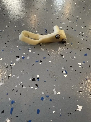 Suzuki RM250 1996-2000, RM125 OEM guía de frenos 58621-36E00 Foto 1 de 4