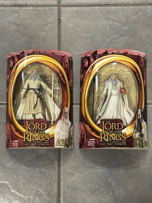 2002 ToyBiz The Lord Of The Rings The Two Towers GANDALF & SARUMAN THE WHITE - Image 1 of 4