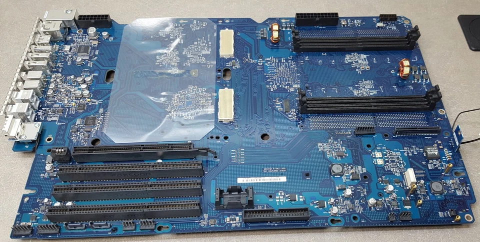 Power Mac PMG5/DP2.0/PCI/SUPER/R9600 mother board.  - Image 1 of 4
