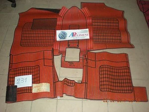 SERIE TAPPETI GOMMA (CAR MATS)  VOLKSWAGEN GOLF-POLO-DERBY-AUDI 50 LS-GL ROSSO - Foto 1 di 1