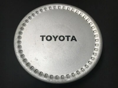 Tapa central de rueda Toyota Corolla FX OEM acabado plateado 1986 1987 1988 Foto 1 de 2