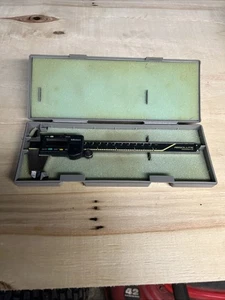 Pinza digital Mitutoyo CD-6CS 500-196 0-6"/150mm - Imagen 1 de 4