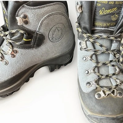 Botas Sportiva para mujer de 3,5 libras talla 7,5-8 grises y negras ver fotos Foto 1 de 4