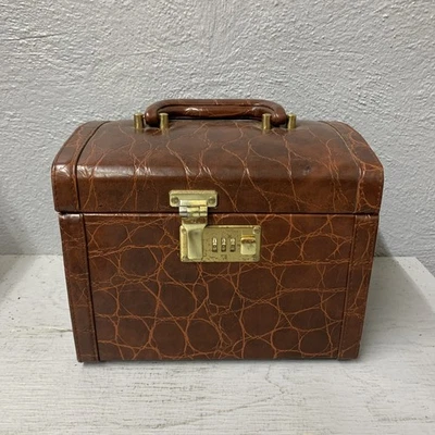 Dillards VINTAGE. Samsonite Shwayder Bros Style Travel - Estojo para joias/maquiagem - Imagem 1 de 4