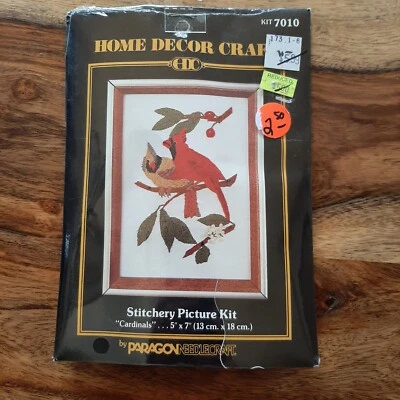 Vintage 1984 NOS Paragon Needlecraft Cardinals Stitchery Kit 7010 Wool Yarn New - Image 1 of 4