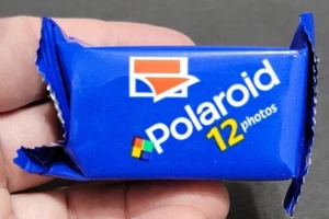 Polaroid Film Package 12 Photos PW50023G-0 New Unopened Expired 12/99 - Bild 1 von 2