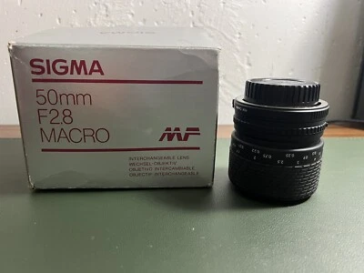 Lente macro Sigma 50 mm/f2,8 para C-MF Foto 1 de 4
