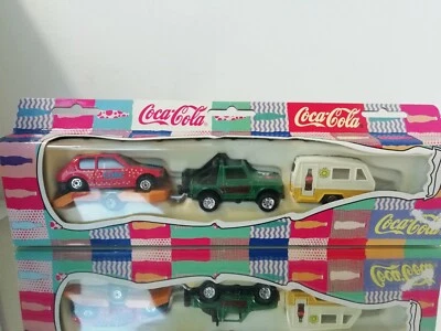 Edocar Coca Cola Coca Cola Edocar CH-5 Holiday Set Rosso Rimorchio Auto Jeep ... - Immagine 1 di 4