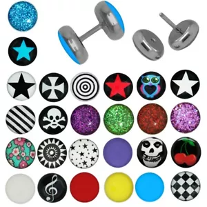 2 Stück Fakeplugs Fake Plug Plugs Ohrstecker Ohrringe stern weiß schwarz - Bild 1 von 37