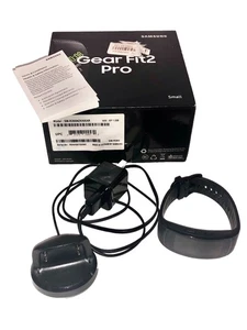 Smartwatch fitness Samsung Gear Fit2 Pro SM-R365 nero piccolo TESTATO - Foto 1 di 12