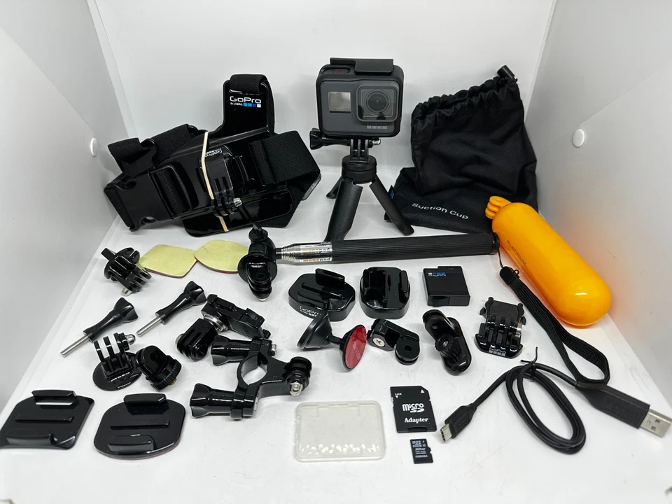 GoPro Hero5 Black Camera Bundle - Image 1 of 4