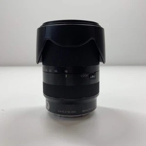 Sony SEL18200LE 18-200mm f/3.5-6.3 E-Mount Zoom Lens with Optical SteadyShot - Picture 1 of 8