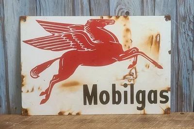 Letrero vintage de metal de porcelana Mobilgas de 12" Mobil Oil Gas Pegasus Foto 1 de 2