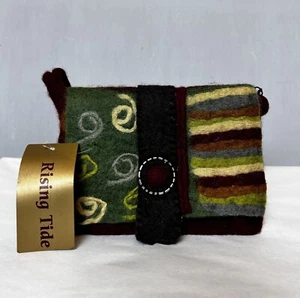 Rising Tide Purse Red Green Black Felted Wool Clutch Bag Zip Button - Picture 1 of 12