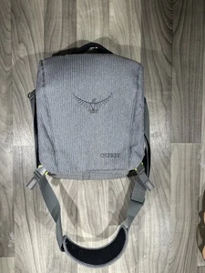 Osprey Nano Port Schultertasche Umhängetasche olivgrün Messenger Laptop Wandern - Bild 1 von 9