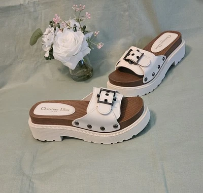 Nuevas sandalias para mujer Christian Dior de cuero marfil bloque de lujo deslizables talla 6 EE. UU. Foto 1 de 4