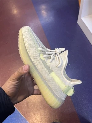 Adidas Yeezy Boost 350 V2 Lino Talla 5.5M Foto 1 de 4