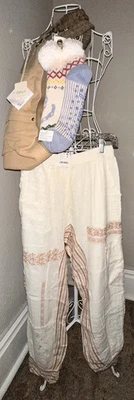 Free People Acogedora Chica Vacaciones Paquete Pantalones de Salón, Bolso de Mano, Zapatillas Nuevo con Etiquetas $306  Foto 1 de 4