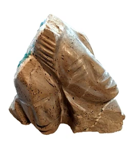 CARA de piedra tallada figurativa - caras pulidas, respaldo de piedra dividida - bronceado y turquesa - Imagen 1 de 7