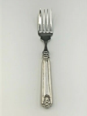 Fiddle Shell by Towle Sterling Silver individual Fish Fork 7.5" - Image 1 of 3