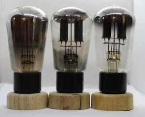 IW3 FORMA GLOBO MULLARD - 3 PIEZAS - VÁLVULA TUBO USADA Equivalente a MU14 UU5 - Imagen 1 de 3